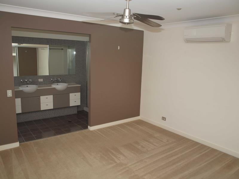 5/19 Carina Peak Drive, Varsity Lakes QLD 4227