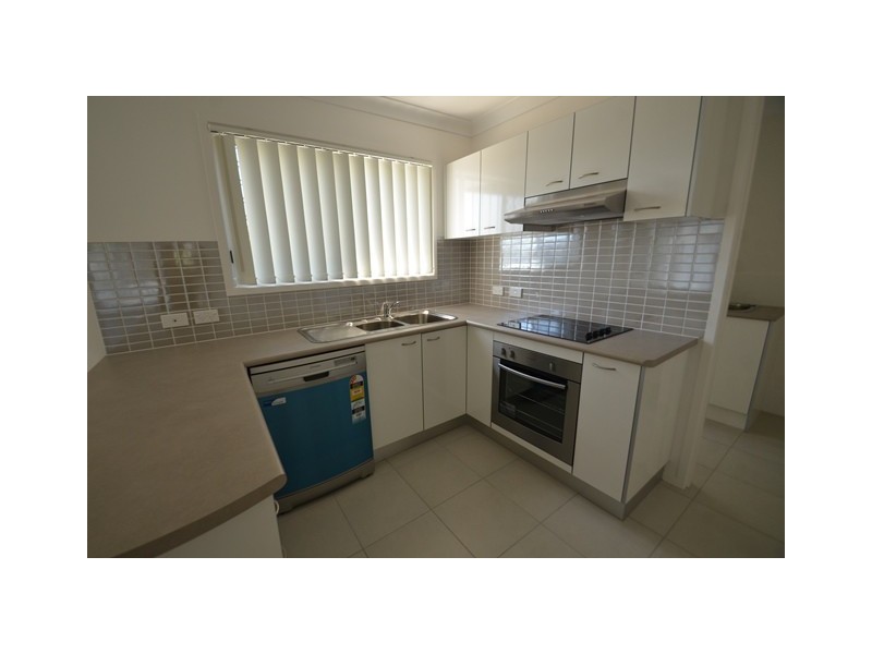 Pacific Pines QLD 4211