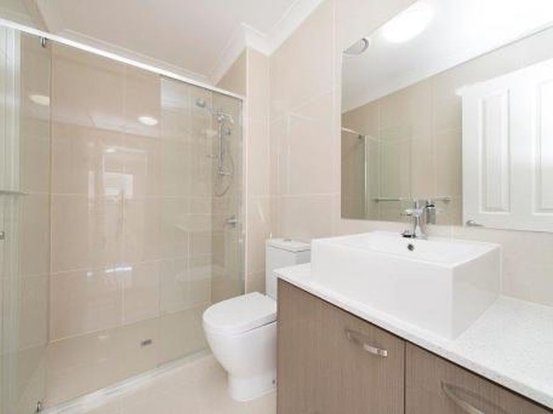 69/29 & 31-33 & 31-33 Juers St, Kingston QLD 4114