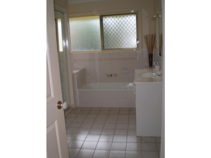 34/7 Oricon Court, Springwood QLD 4127