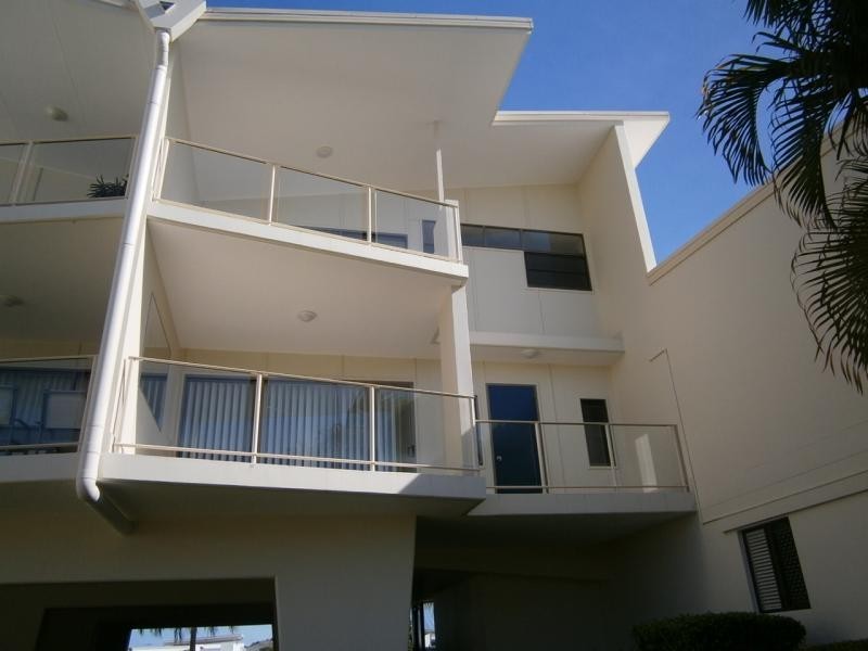 29/1 Grenada Way, Parrearra QLD 4575