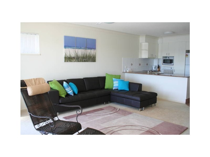 153 Bradman Avenue, Maroochydore QLD 4558