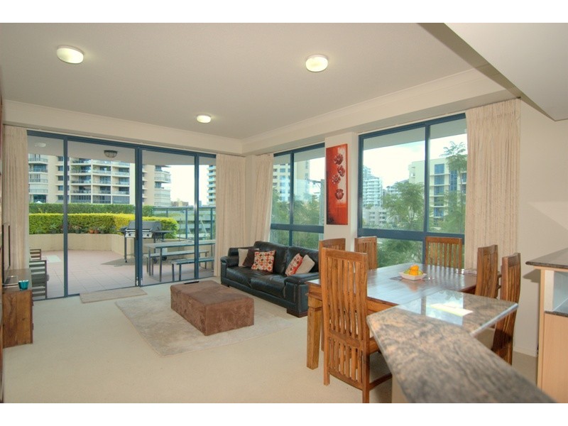 1F/45 Deakin Street, Kangaroo Point QLD 4169