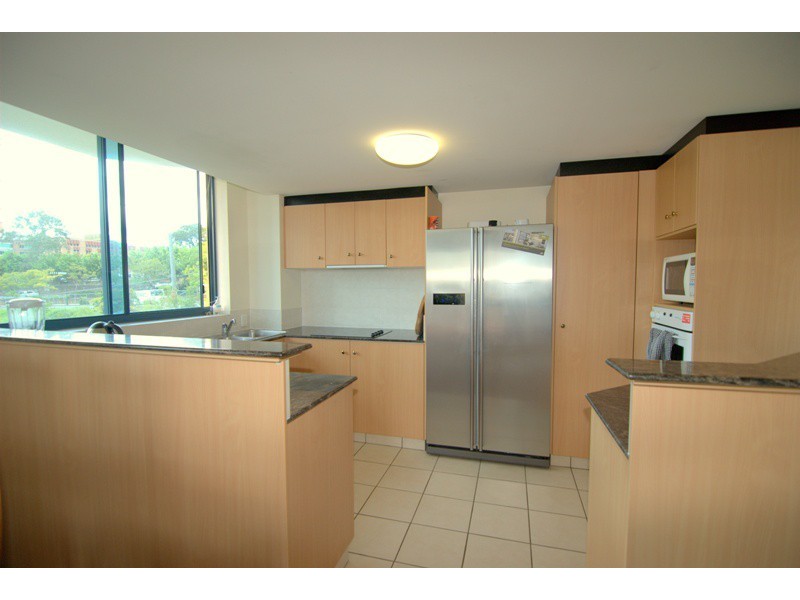 1F/45 Deakin Street, Kangaroo Point QLD 4169