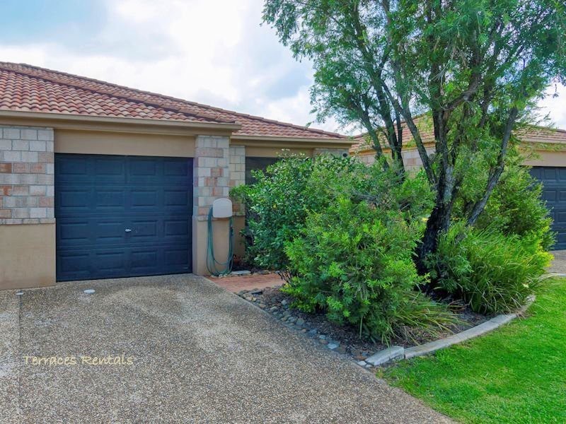 01/24 Amsonia Court,, Arundel QLD 4214