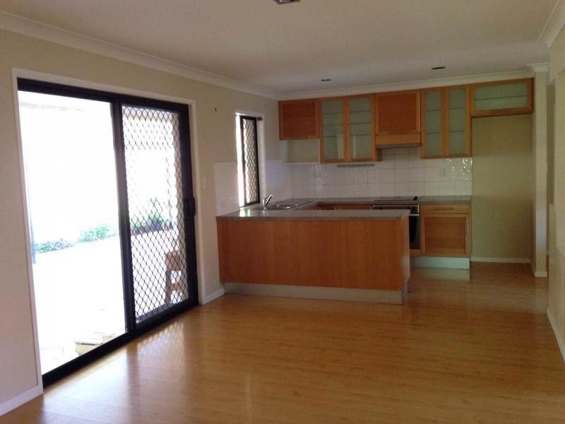 12 Loffs Road, Jamboree Heights QLD 4074