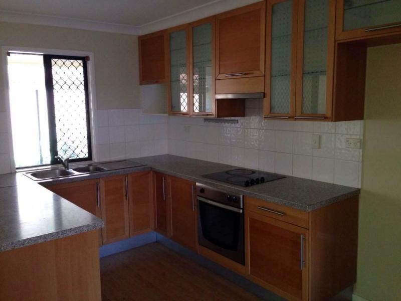 12 Loffs Road, Jamboree Heights QLD 4074
