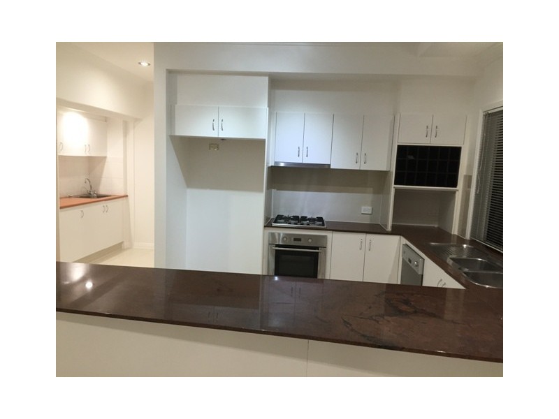 1/181 Stanhill Drive, Chevron Island QLD 4217