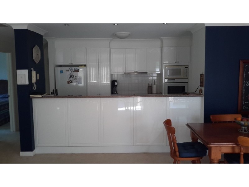 8/100 Cotlew St East, Southport QLD 4215