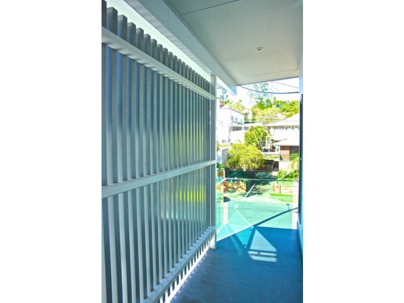 2/12 Julia Street, Highgate Hill QLD 4101