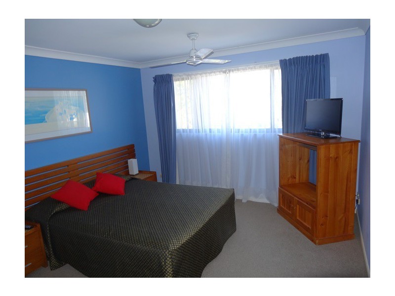 B03/1 Great Hall Dve, Nobby Beach QLD 4218