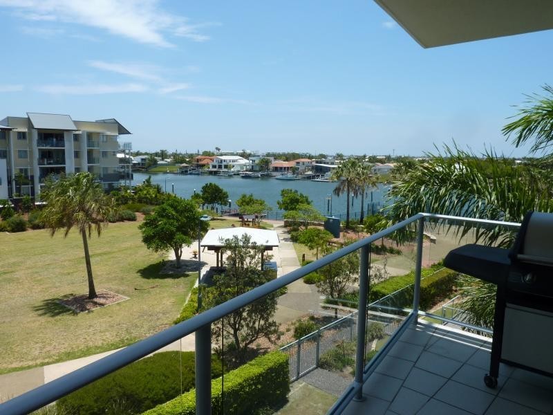 29/51 Grand Parade, Kawana Island QLD 4575