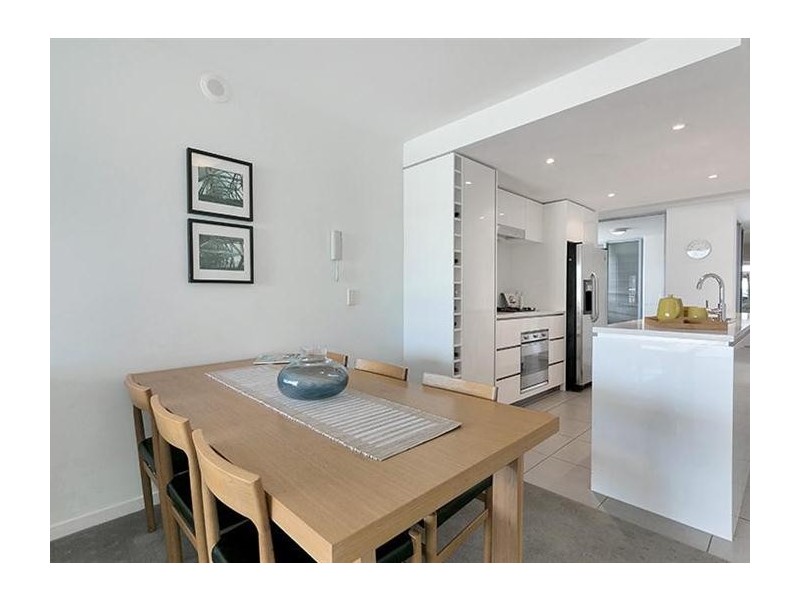 30/15 Walsh St, Milton QLD 4064