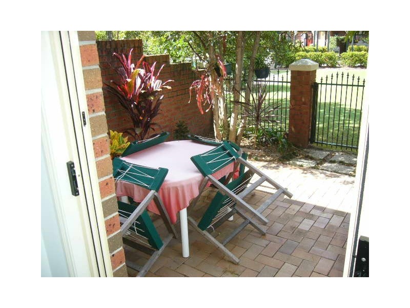 28/18 Tallebudgeera Creek Rd,, Burleigh Heads QLD 4220