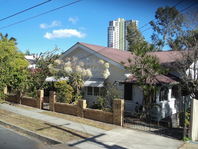 30 Cintra Rd, Bowen Hills QLD 4006