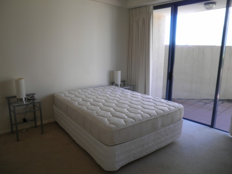 1A/45 Deakin Street, Kangaroo Point QLD 4169