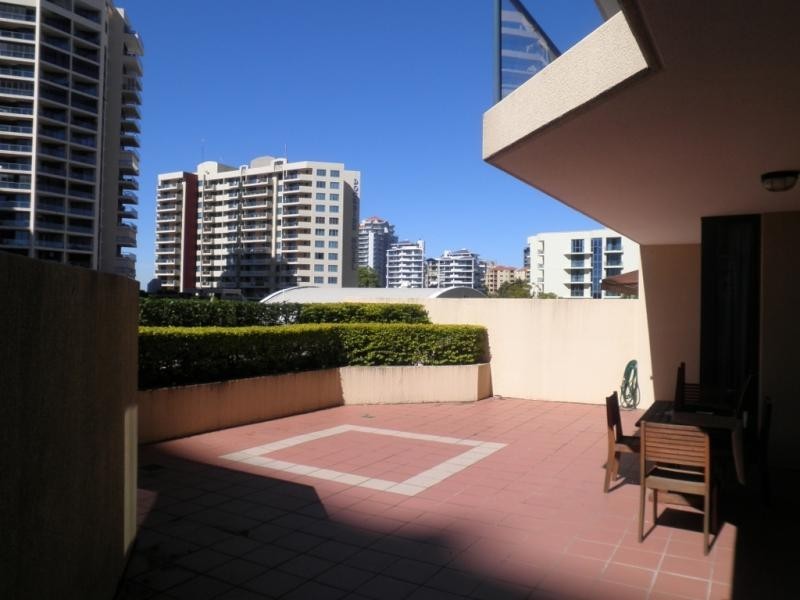 1A/45 Deakin Street, Kangaroo Point QLD 4169