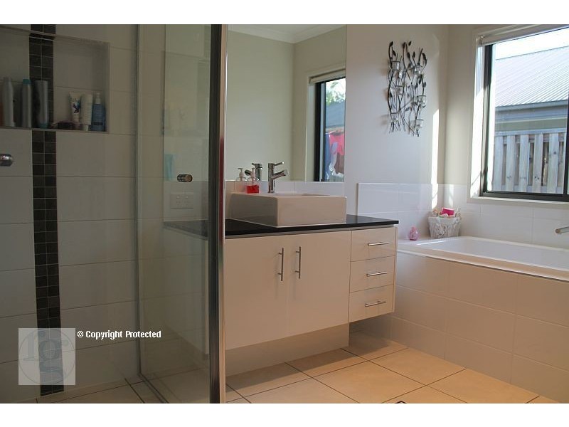 */15 Millpond Court, Upper Coomera QLD 4209