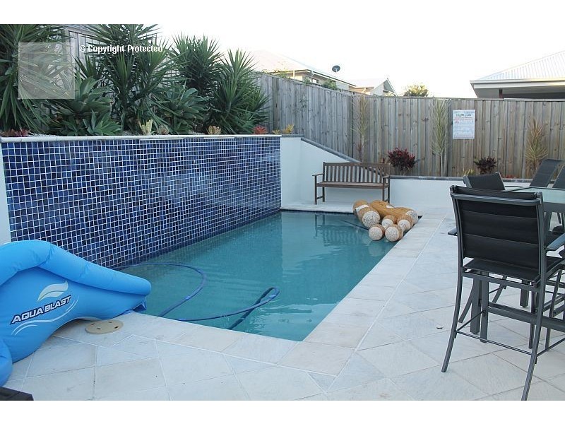 */15 Millpond Court, Upper Coomera QLD 4209