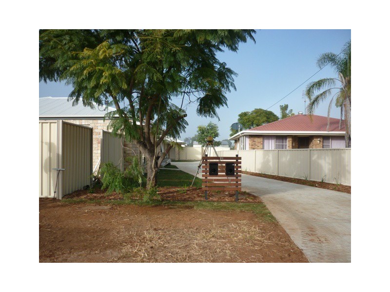 2/76 Zeller Street, Chinchilla QLD 4413