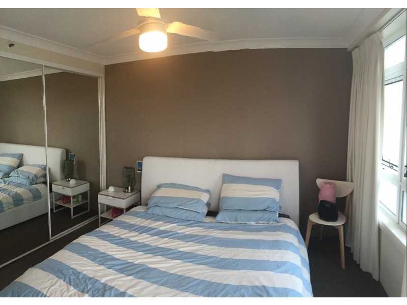 1027/2633 Gold Coast Highway, Broadbeach QLD 4218