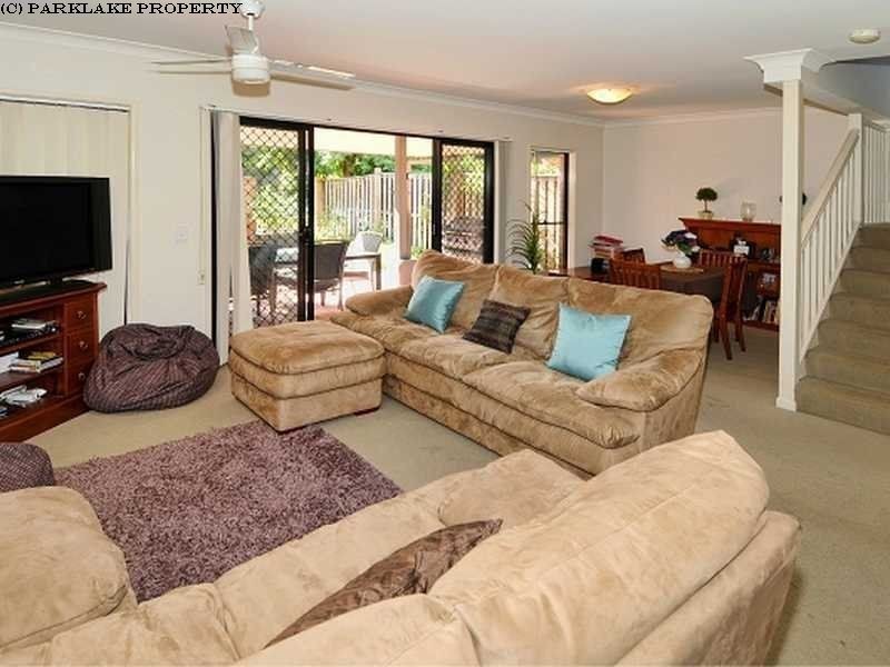 17/2 Springhill Drive, Sippy Downs QLD 4556