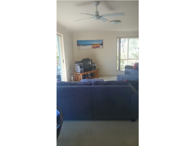 31 Simpsons Rd, Elanora QLD 4221