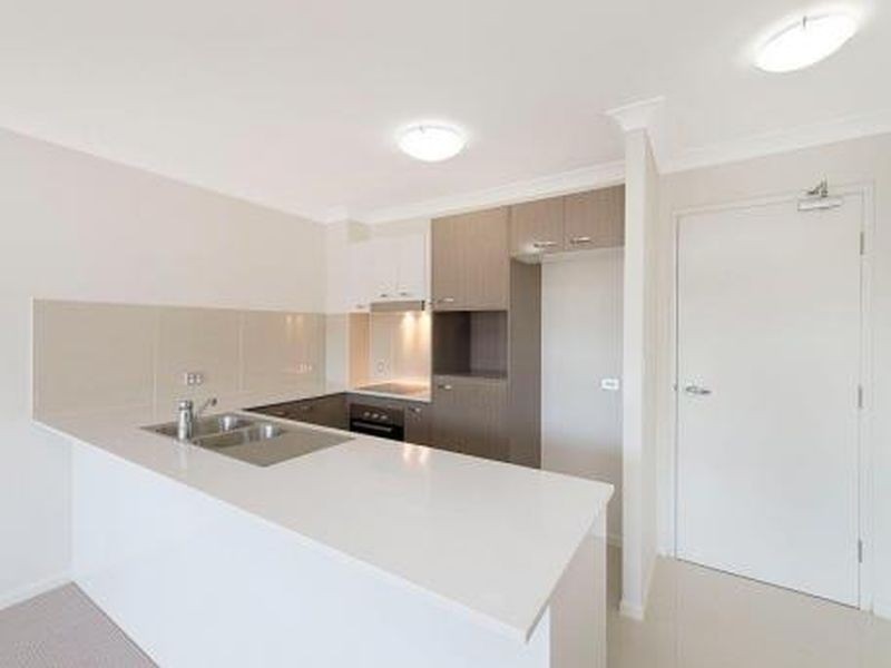 48/29 & 31-33 & 31-33 Juers St, Kingston QLD 4114