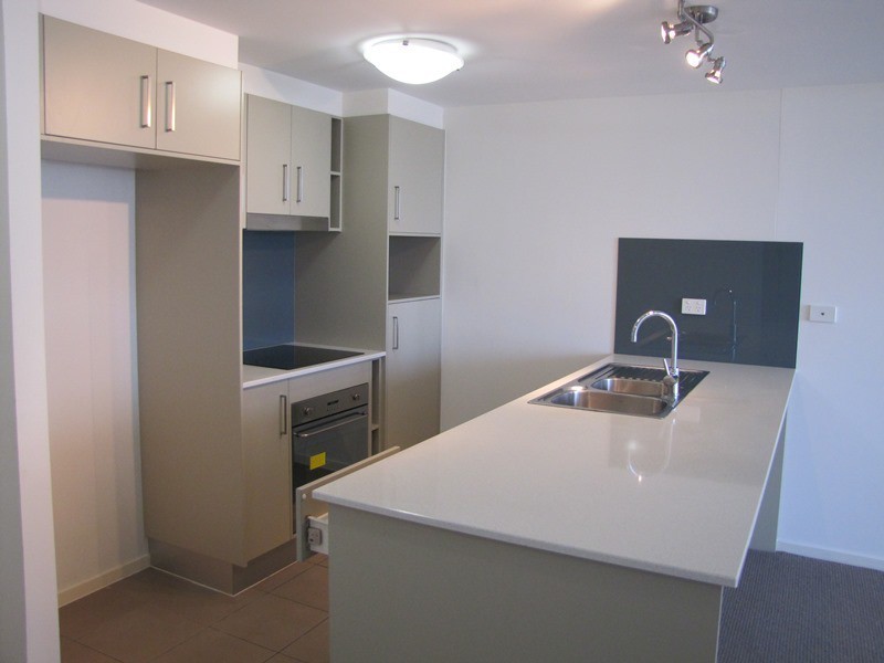 889/51 Playfield Street, Chermside QLD 4032