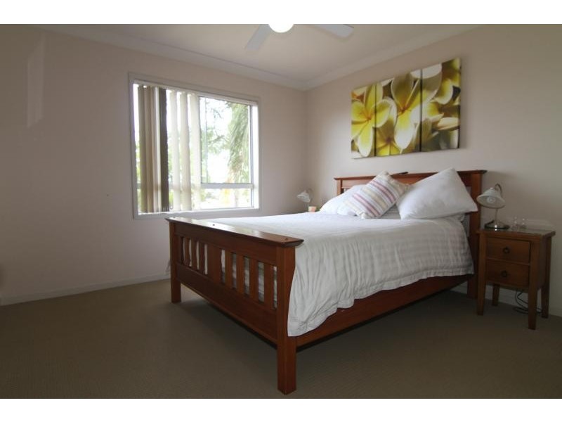 1/11-19 Taylor Street, Biggera Waters QLD 4216