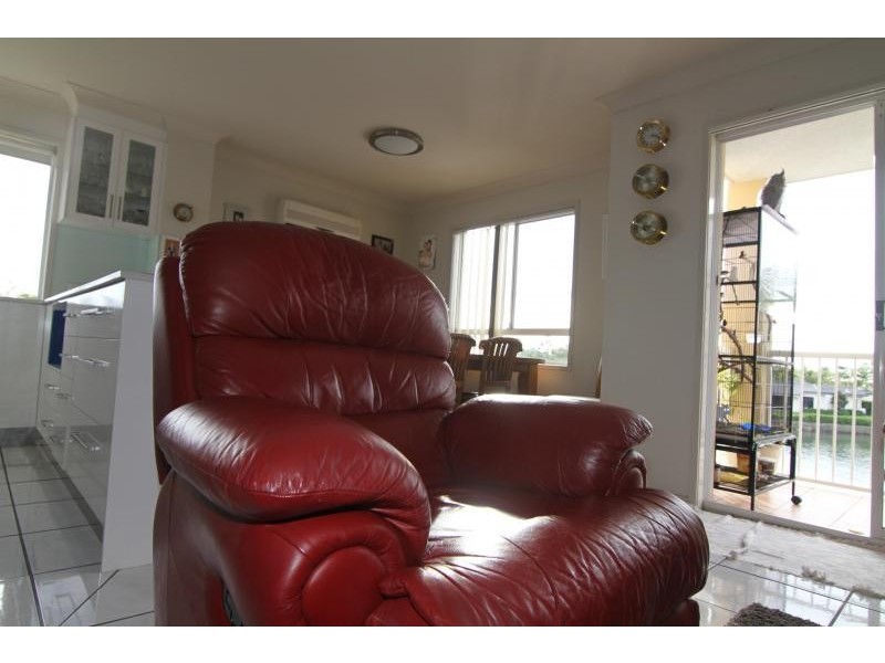 1/11-19 Taylor Street, Biggera Waters QLD 4216