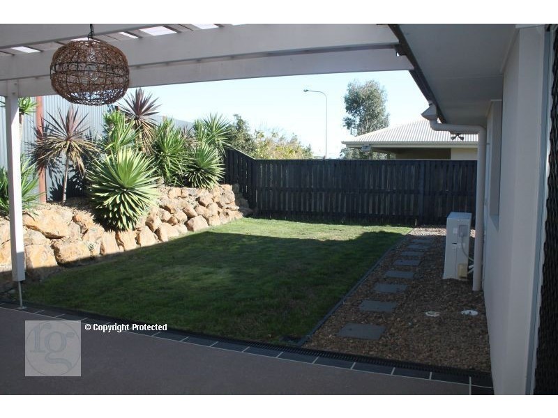 2/15 Jones Street, Coomera QLD 4209