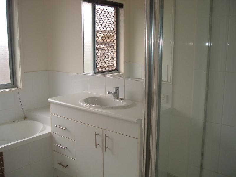 10 Allart Ct, Marsden QLD 4132