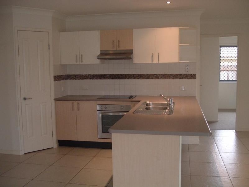 10 Allart Ct, Marsden QLD 4132