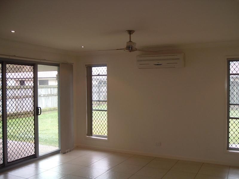 10 Allart Ct, Marsden QLD 4132