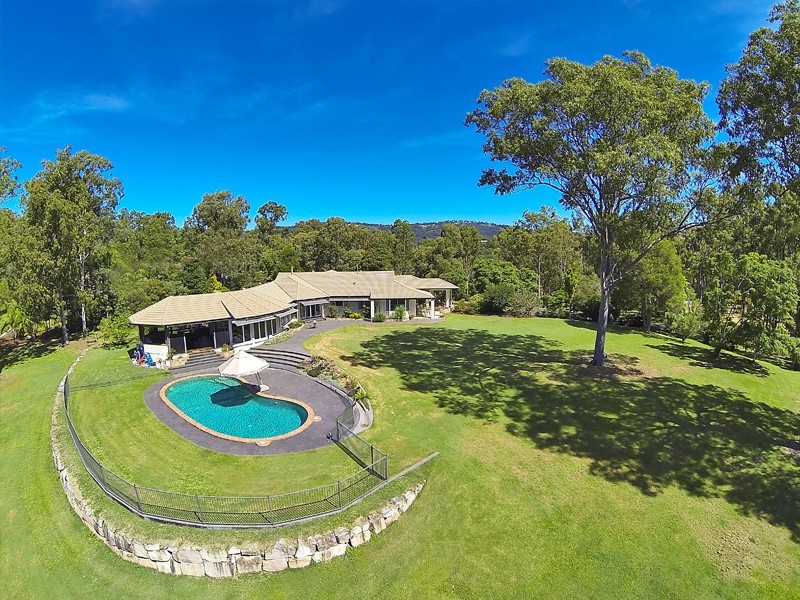 6 The Spur, Worongary QLD 4213