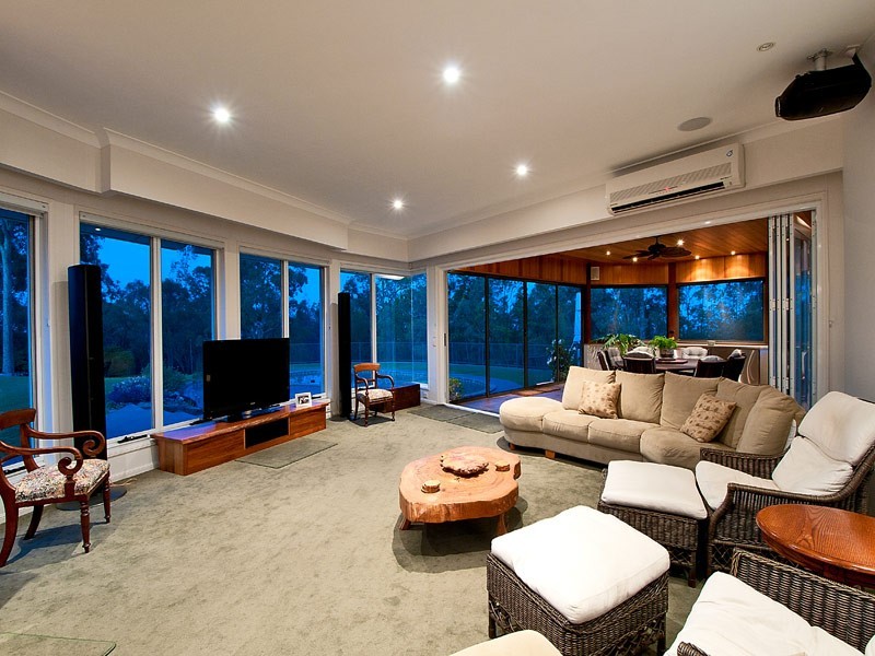 6 The Spur, Worongary QLD 4213
