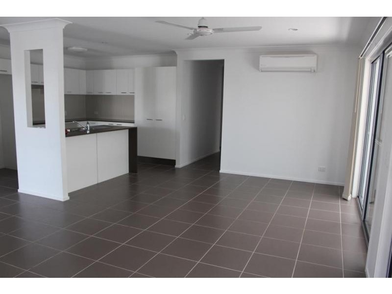 10/15 Dunes Ct, Peregian Springs QLD 4573