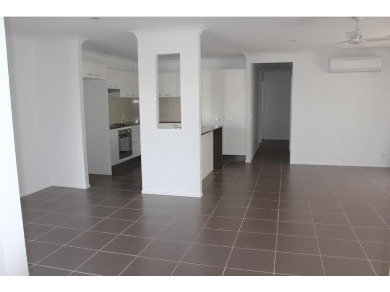 10/15 Dunes Ct, Peregian Springs QLD 4573