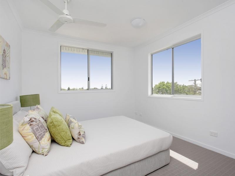 1/66 Skew Street, Sherwood QLD 4075