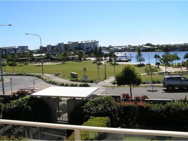 13/1 Grenada Way, Parrearra QLD 4575