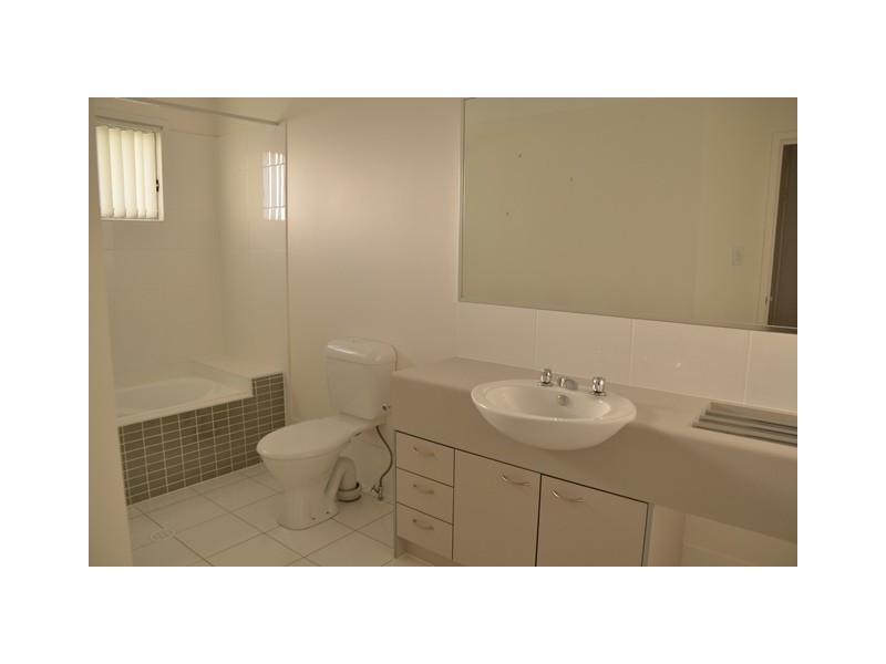 Pacific Pines QLD 4211