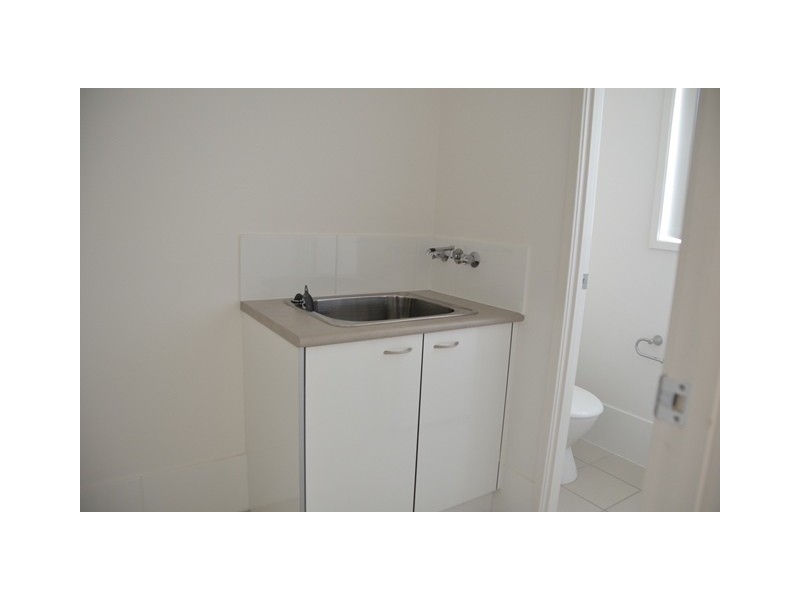 Pacific Pines QLD 4211