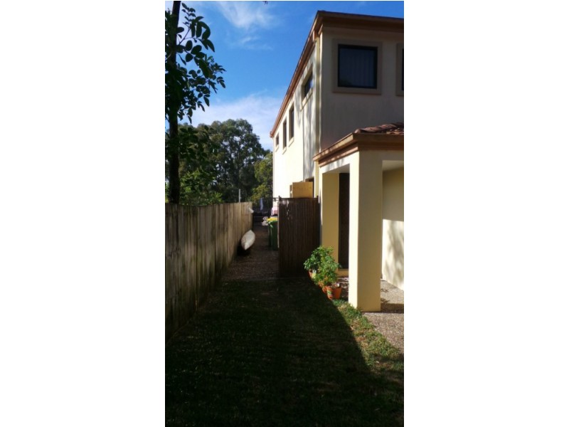 A/755 Ashmore Road, Molendinar QLD 4214