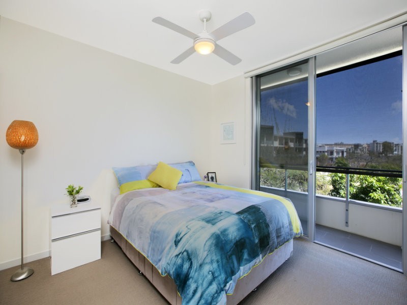20/18 Riverbend Place, Bulimba QLD 4171