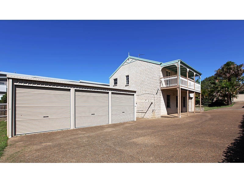 121 Eugaree Street, Southport QLD 4215