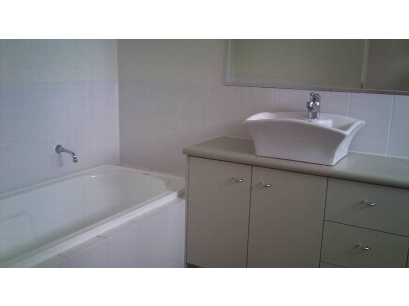 9 Marks Drive, Varsity Lakes QLD 4227