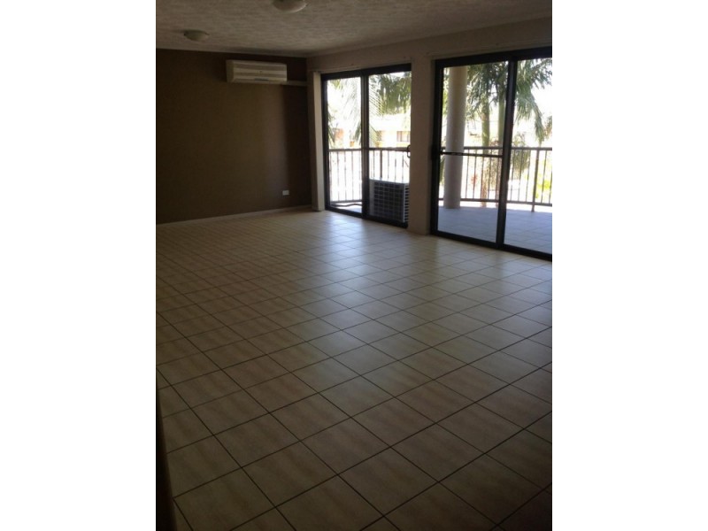 4 Omeo street, Macgregor QLD 4109