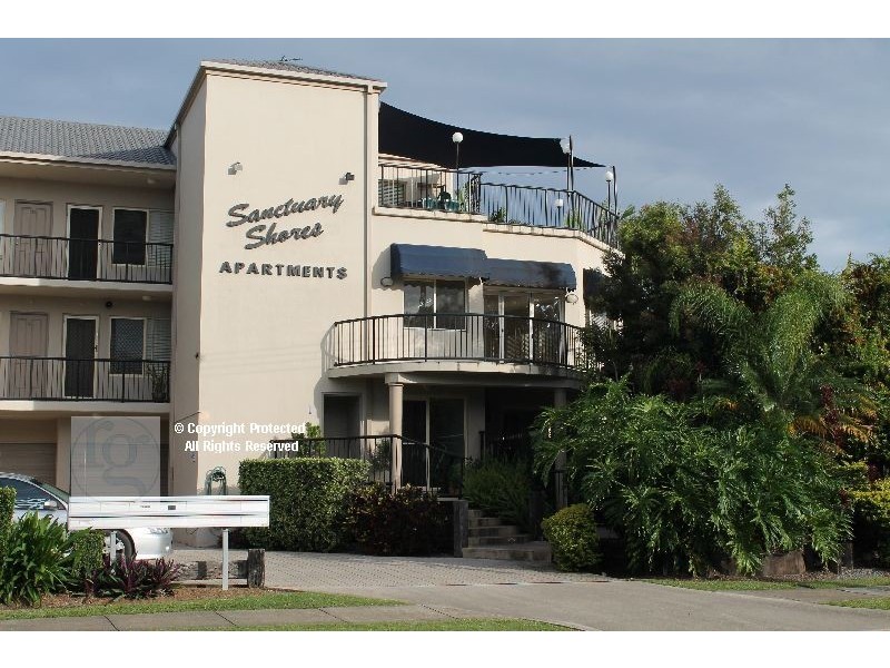 2/1 Pinnaroo Street, Hope Island QLD 4212