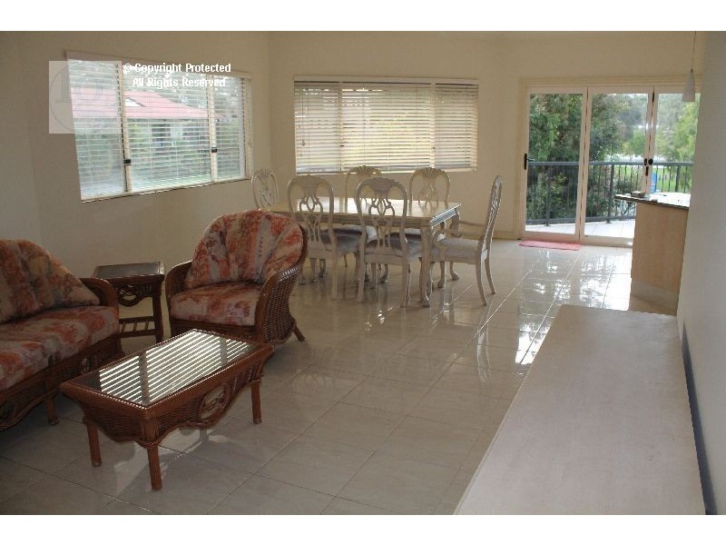 2/1 Pinnaroo Street, Hope Island QLD 4212